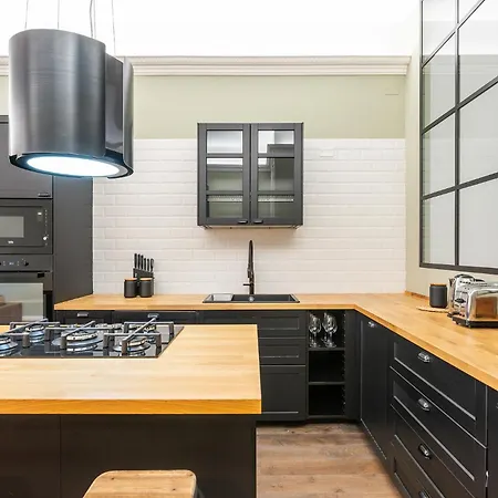 דירה Domu Restituta - Stylish Flat In Old Town קליארי