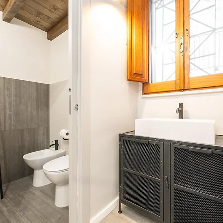 Domu Restituta - Stylish Flat In Old Town דירה