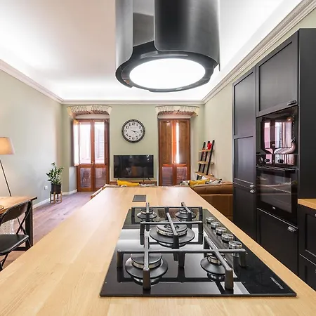 Domu Restituta - Stylish Flat In Old Town דירה קליארי