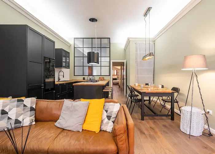 Domu Restituta - Stylish Flat In Old Town